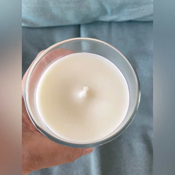 🔹New🔹White Barn Sweet Orange & Agave Candle 🔹 - Picture 2 of 2